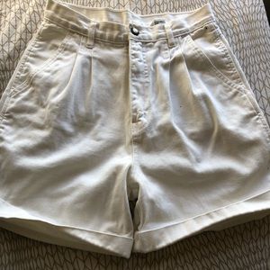 Super soft vintage High waisted shorts